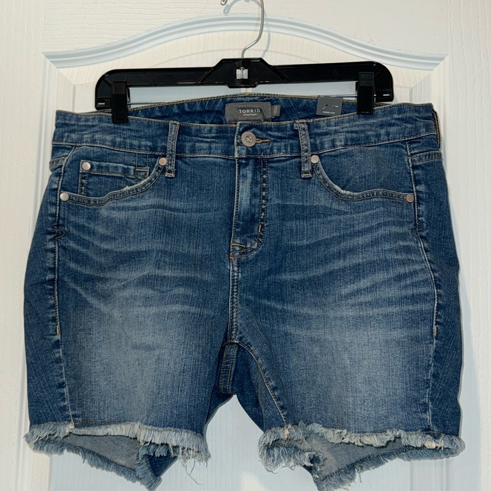 Torrid 12 Mid Rise Denim Short